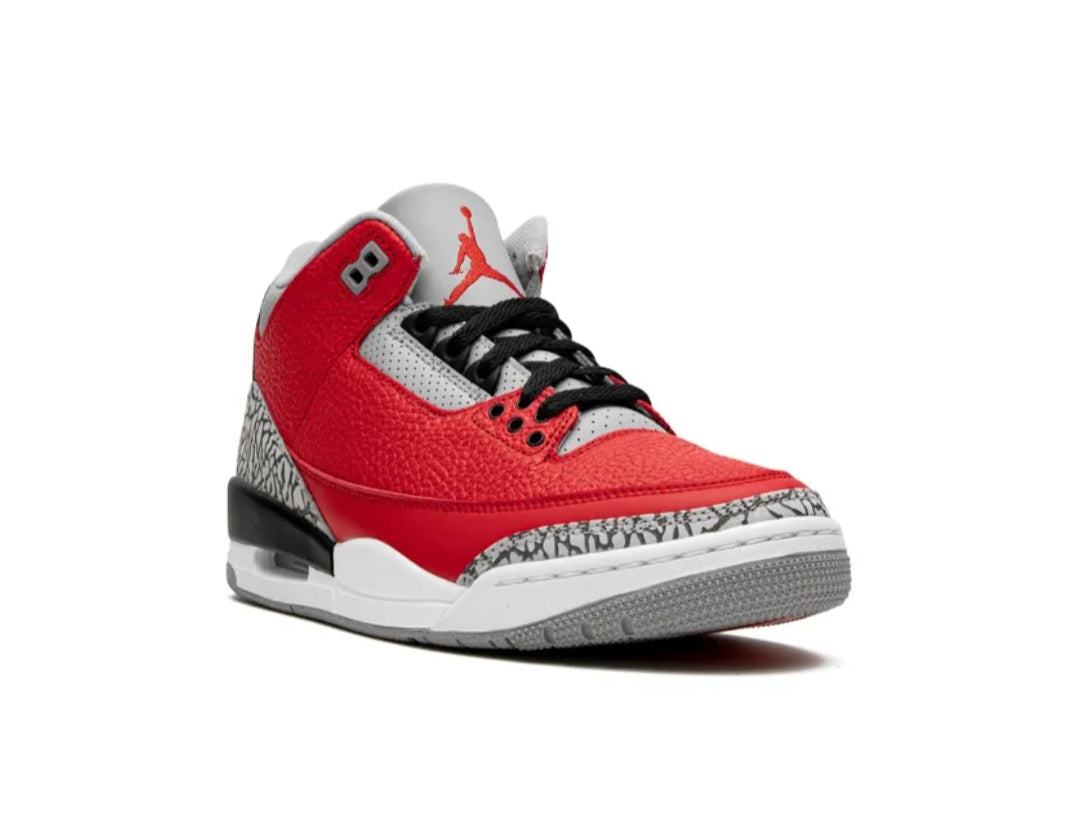 Jordan
Air Jordan 3 Retro Red Cement/Unite