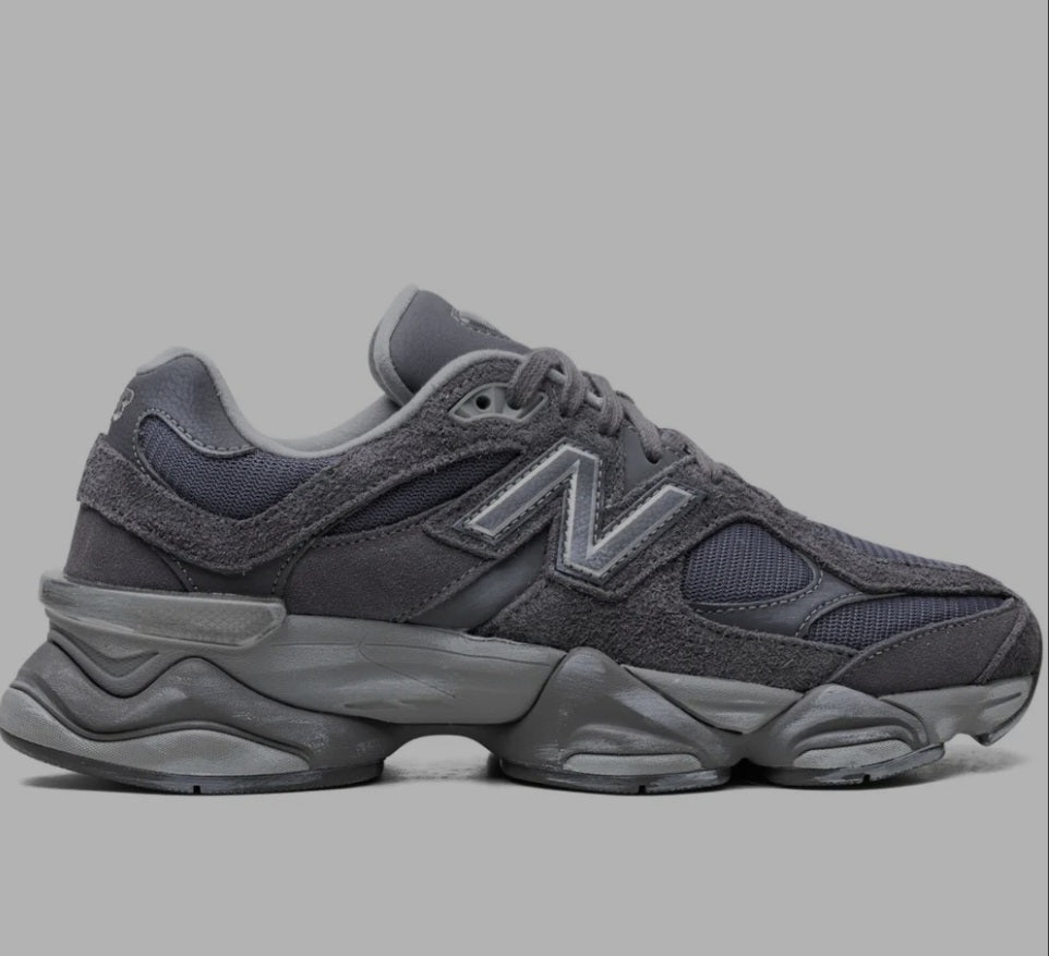 New Balance 9060 panelled low-top sneakers