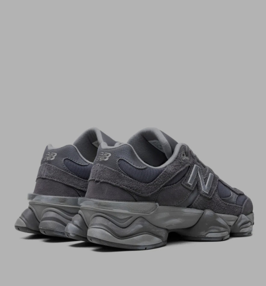 New Balance 9060 panelled low-top sneakers