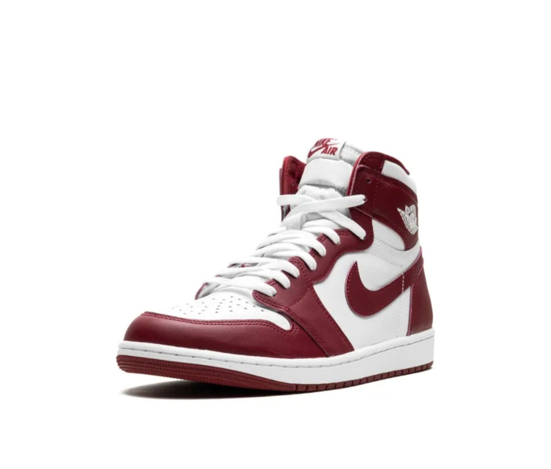 Air Jordan 1 Retro High OG "Team Red" sneakers