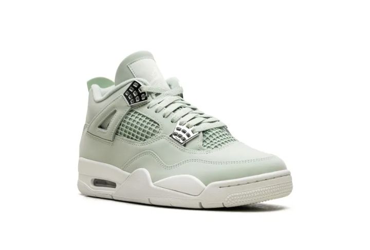 Air Jordan 4 seafoam