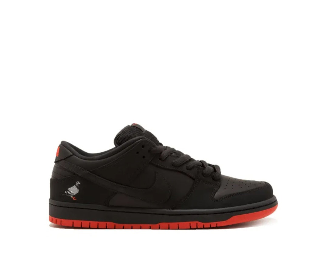 Nike SB Dunk Low TRD QS "Black Pigeon" sneakers