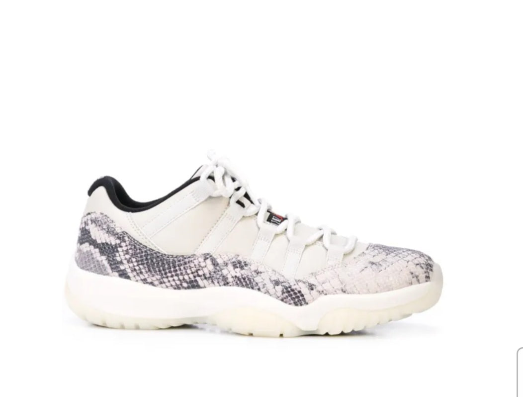 Air Jordan 11 Retro Low Snakeskin Light Bone