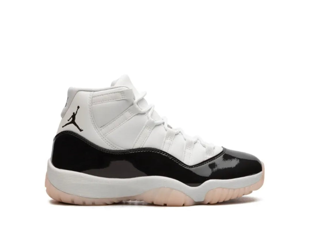 Air Jordan 11 Neapolitan
