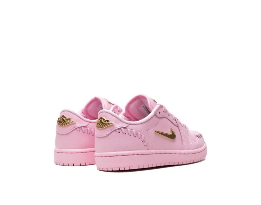 Air Jordan 1 Low "Method of Make Perfect Pink" sneakers