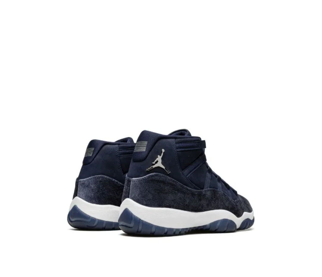 Air Jordan 11 Velvet Midnight Navy