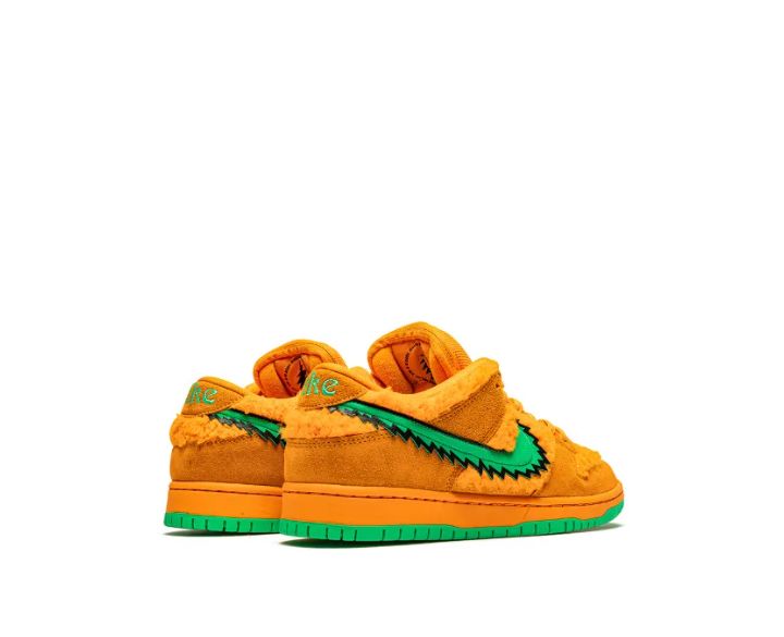 Nike x Grateful Dead SB Dunk low "Orange Bear"