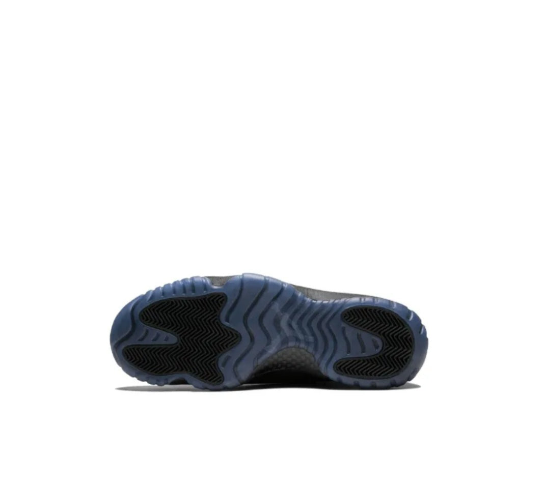 Jordan
Air Jordan 11 Retro Cap and Gown