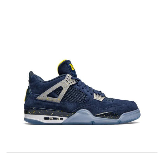 Air Jordan 4 PE