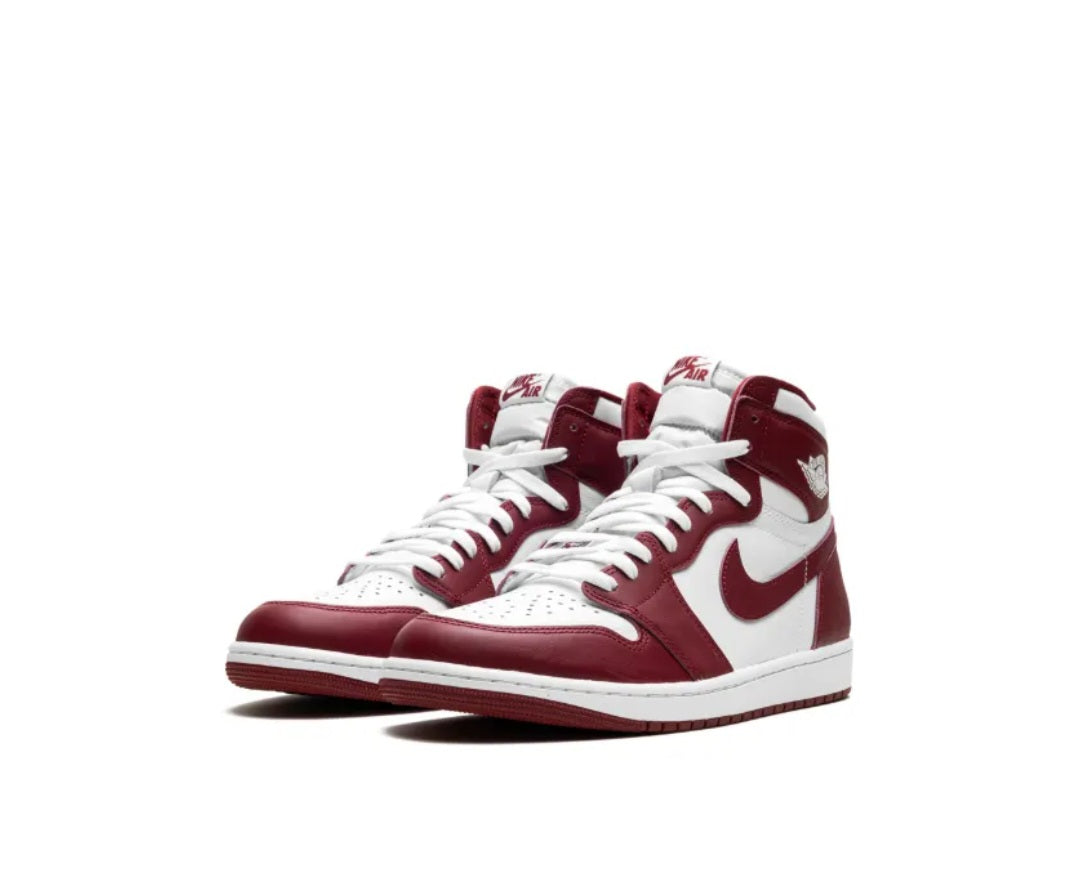 Air Jordan 1 Retro High OG "Team Red" sneakers