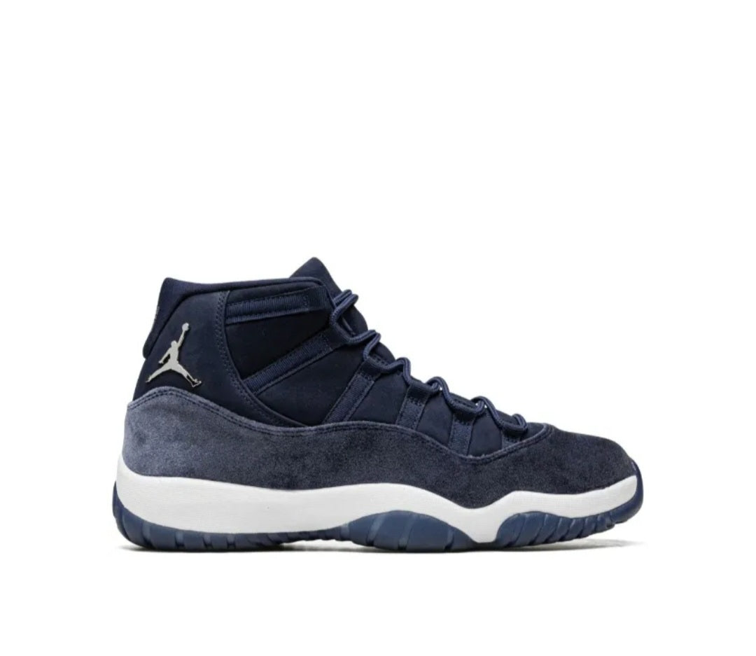 Air Jordan 11 Velvet Midnight Navy